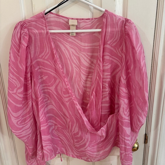H&M pink swirl top wrap with belt * taking offers - Picture 1 of 6